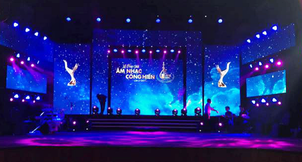 唯奧為越南《Music Of Year》提供舞臺解決方案Music Of Year》提供舞臺解決方案